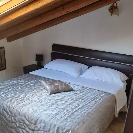 Casa Vacanza Lmt Aci Catena Zewnętrze zdjęcie