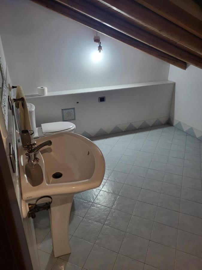 Casa Vacanza Lmt Aci Catena Zewnętrze zdjęcie