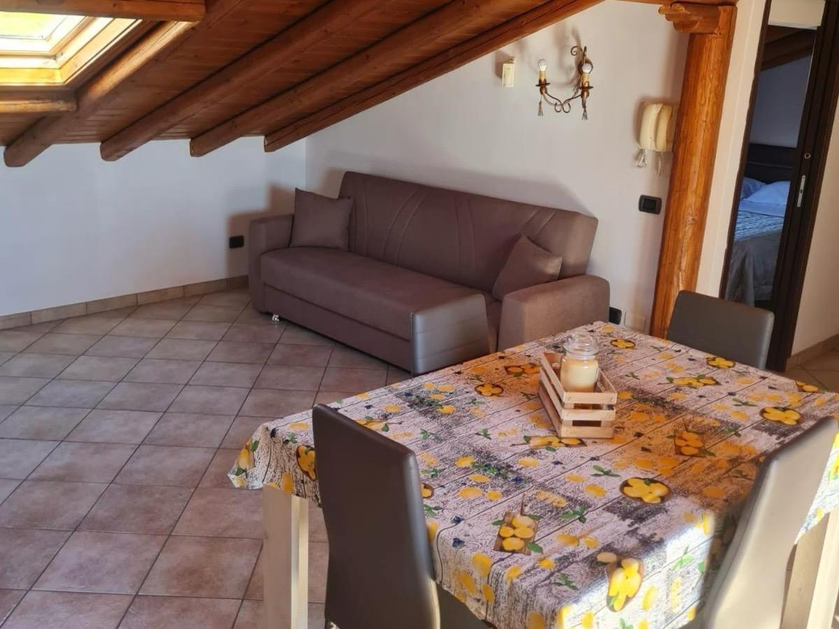 Casa Vacanza Lmt Aci Catena Zewnętrze zdjęcie