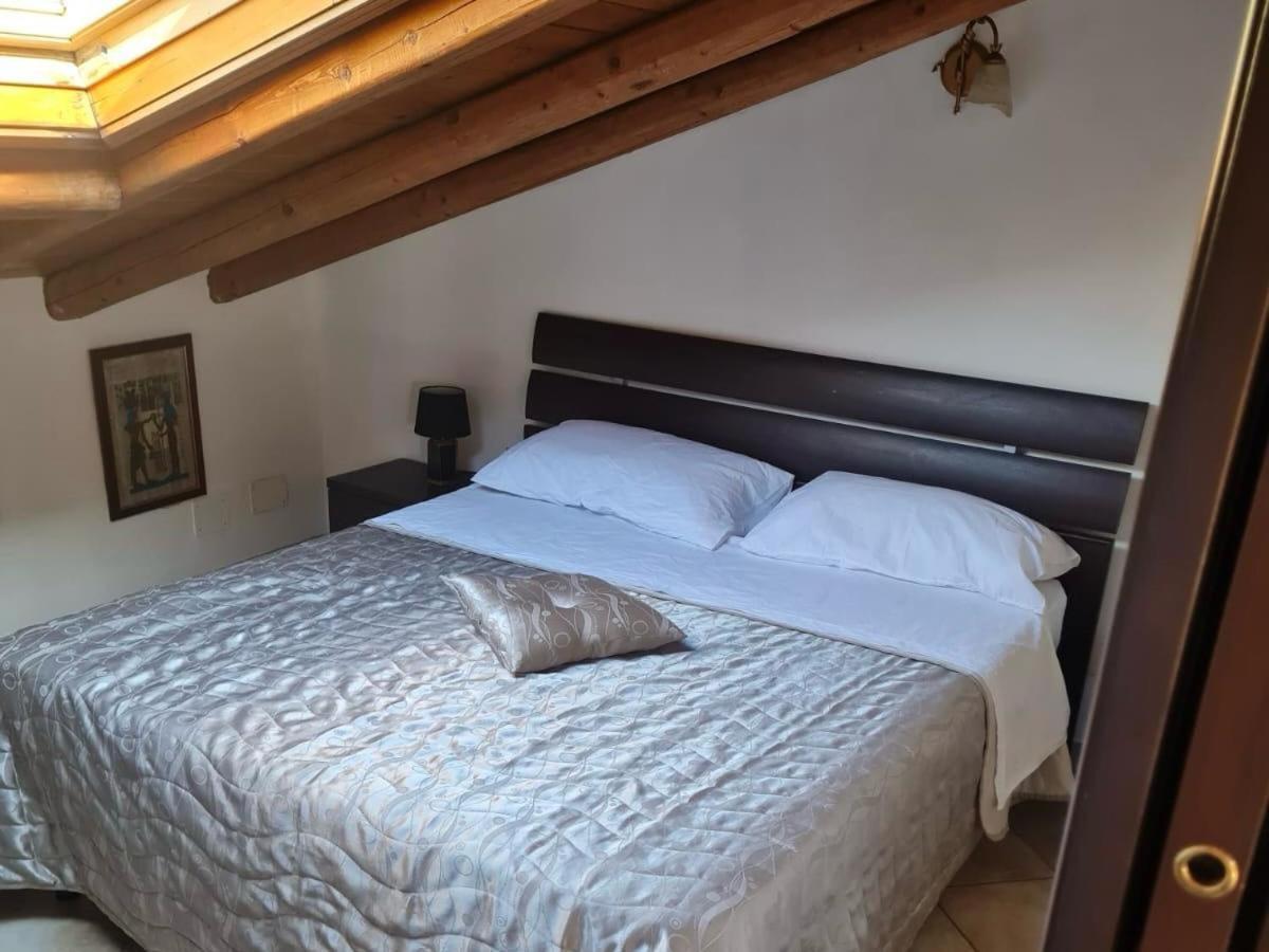 Casa Vacanza Lmt Aci Catena Zewnętrze zdjęcie